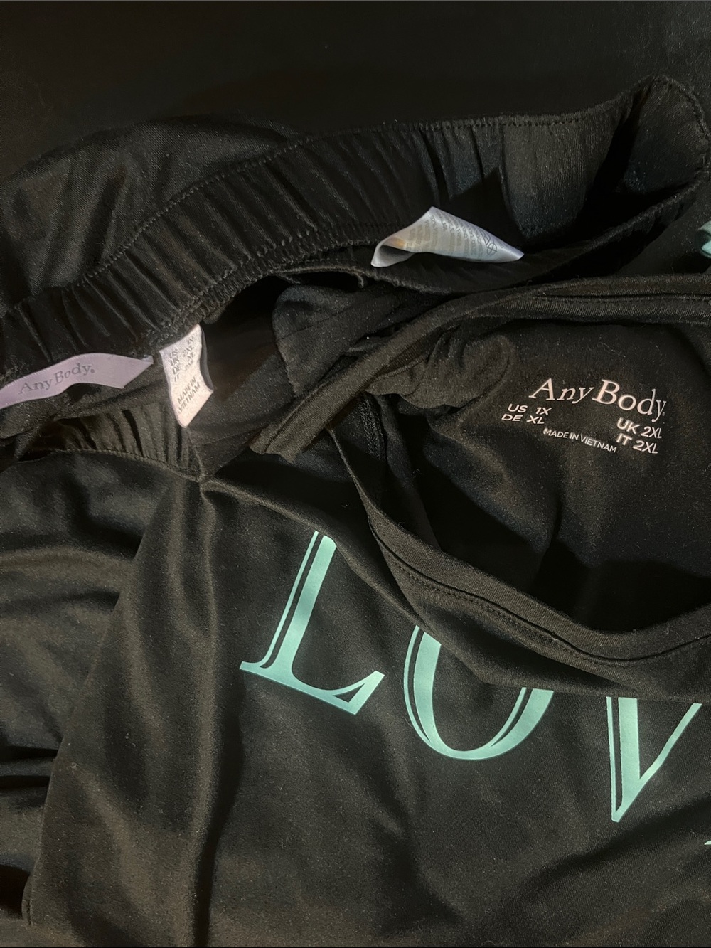 LOVE Black Lounge Set with Teal Accents - Picture 8 of 10